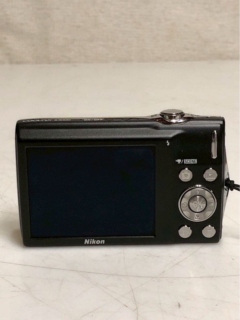 Nikon COOLPIX S3000 コンパクトデジタルカメラ