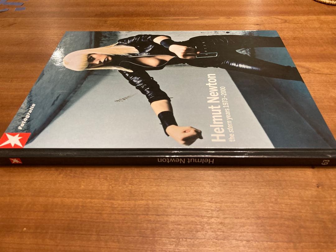 アート・デザイン・音楽 Helmut Newton: the stern years 1973-2000