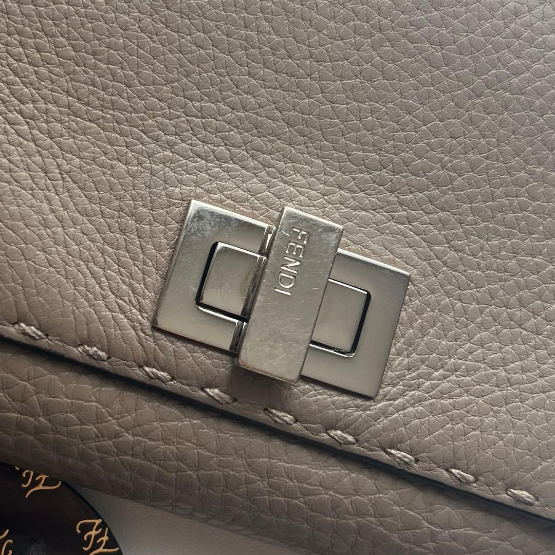 175 美品 FENDI フェンディ ピーカブー 2つ折り財布