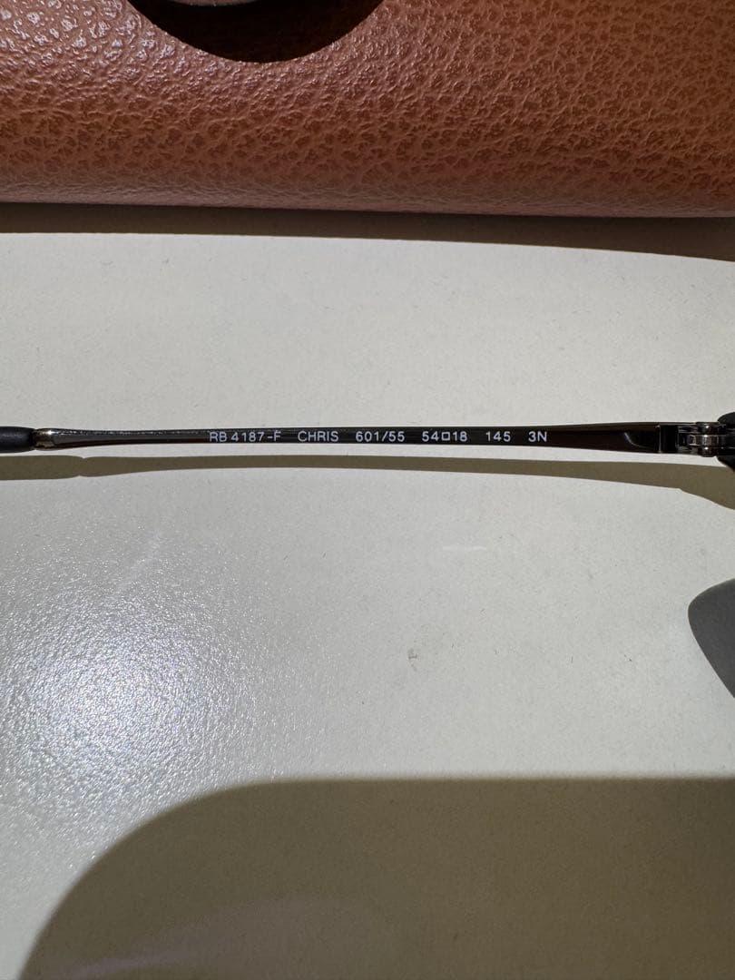Ray-Ban RB4187F CHRIS サングラス ケース付き