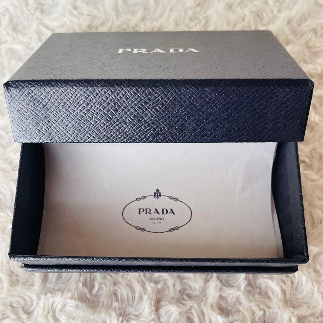 【☺︎プロフ必読】PRADA サフィアーノ 三つ折り財布 黒 ブラック