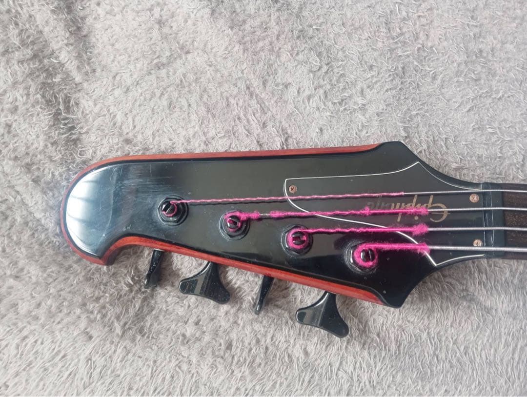 連休セール　エピフォン　Thunder bird
