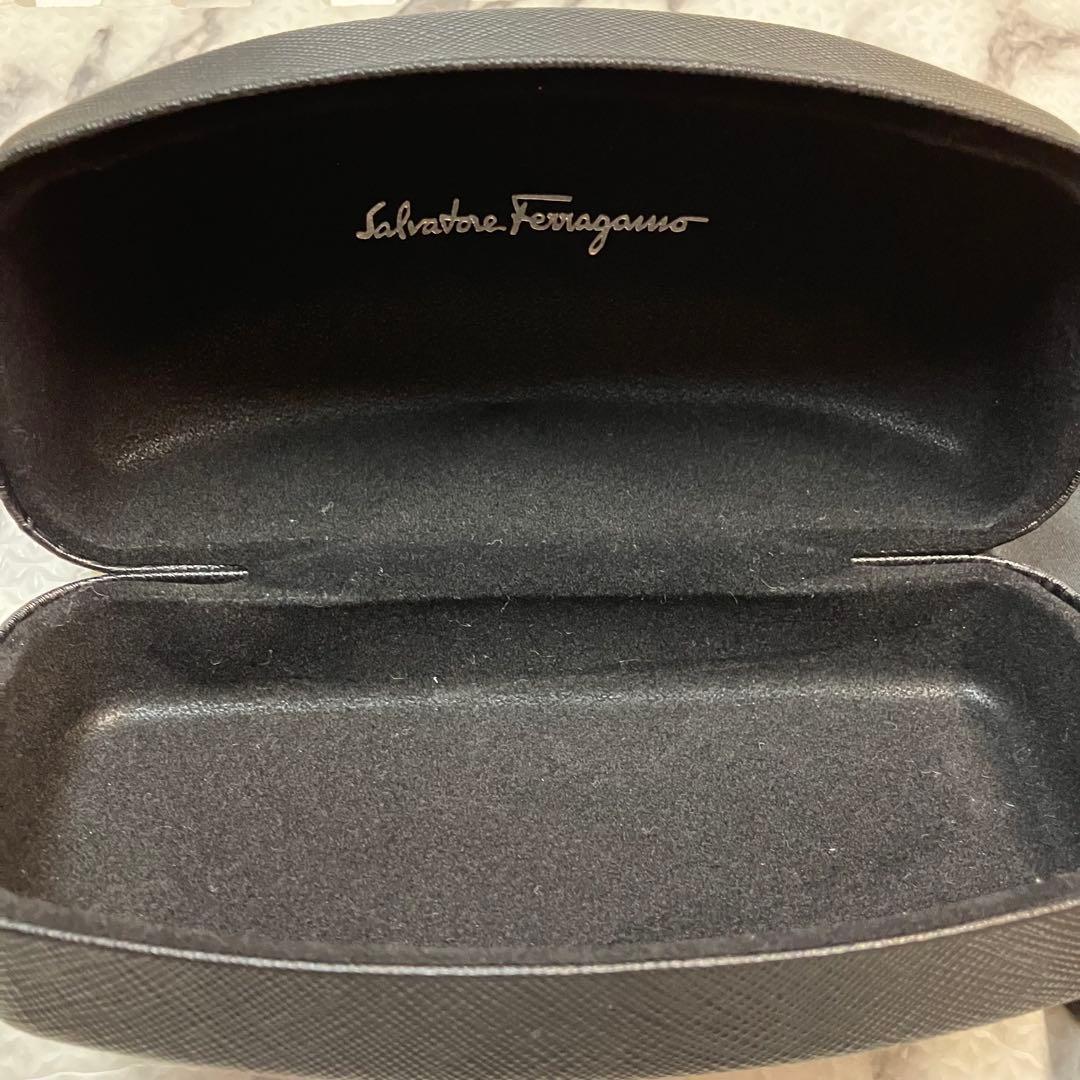 Ferragamo サングラス　SF804SA 214 ブラウンブラック