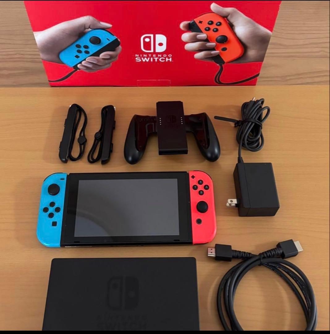 Nintendo Switch 本体 ＋Joy-Con4本＋充電グリップ＋付属品