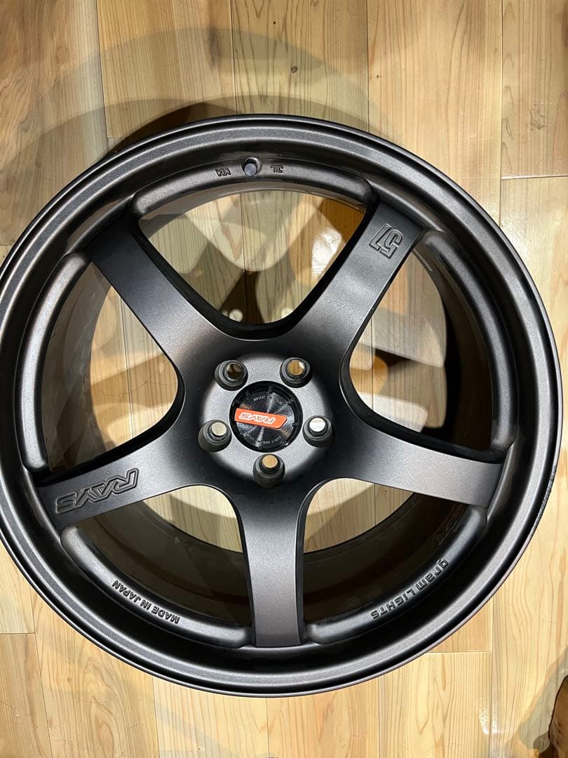 RAYS グラムライツ 57CR SPEC D センターキャップ付