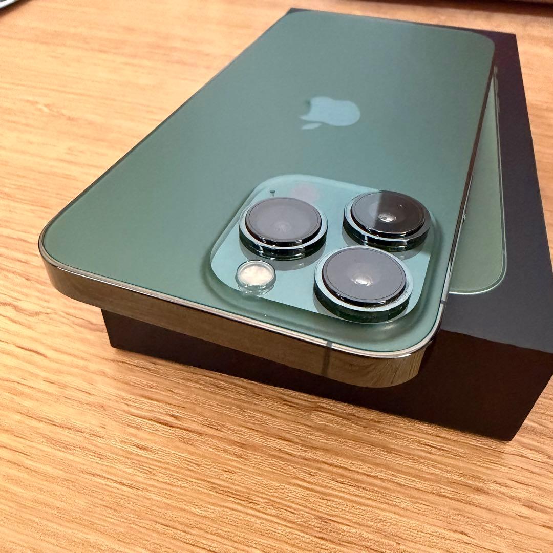 Apple iPhone 13 Pro アルパイングリーン 512GB