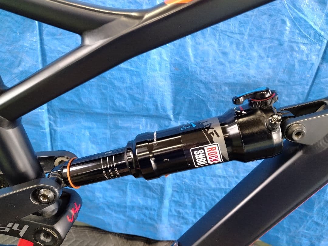 値下げ　YT INDUSTRIES JEFFSY AL ONE 27