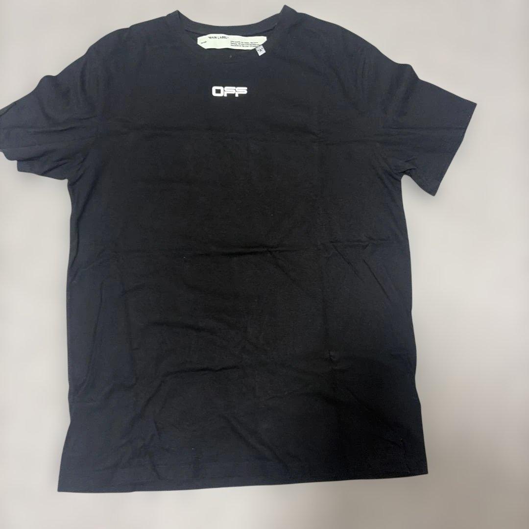オフホワイト　Tシャツ　S
