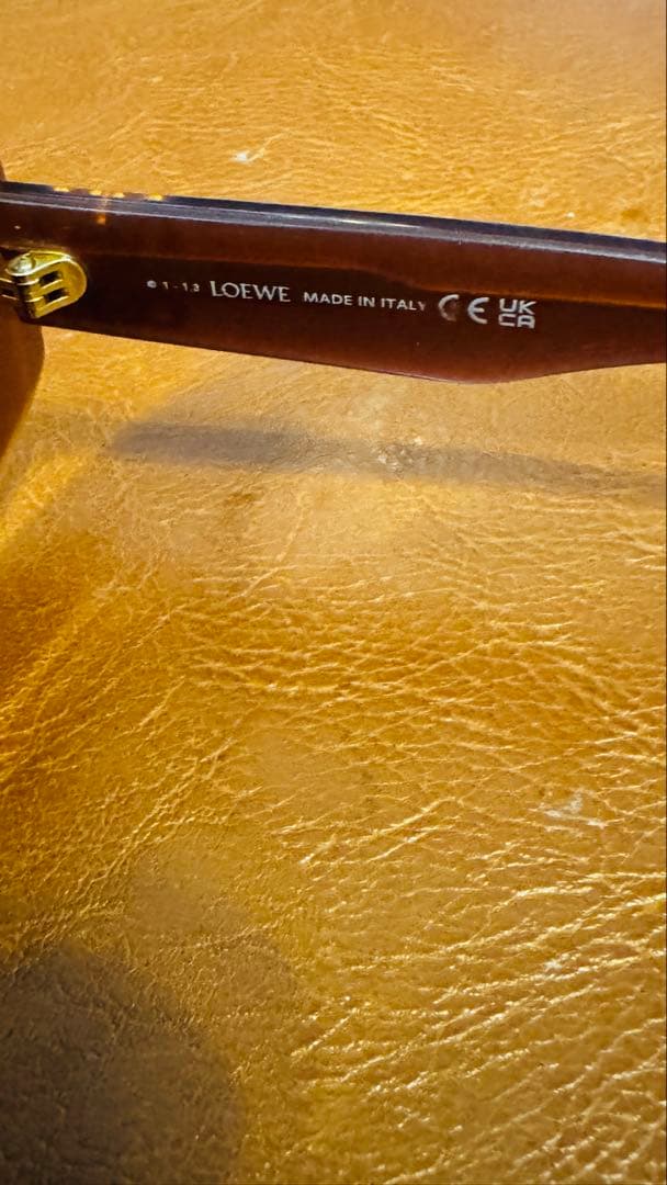 ロエベ　サングラス　LOEWE LW401141