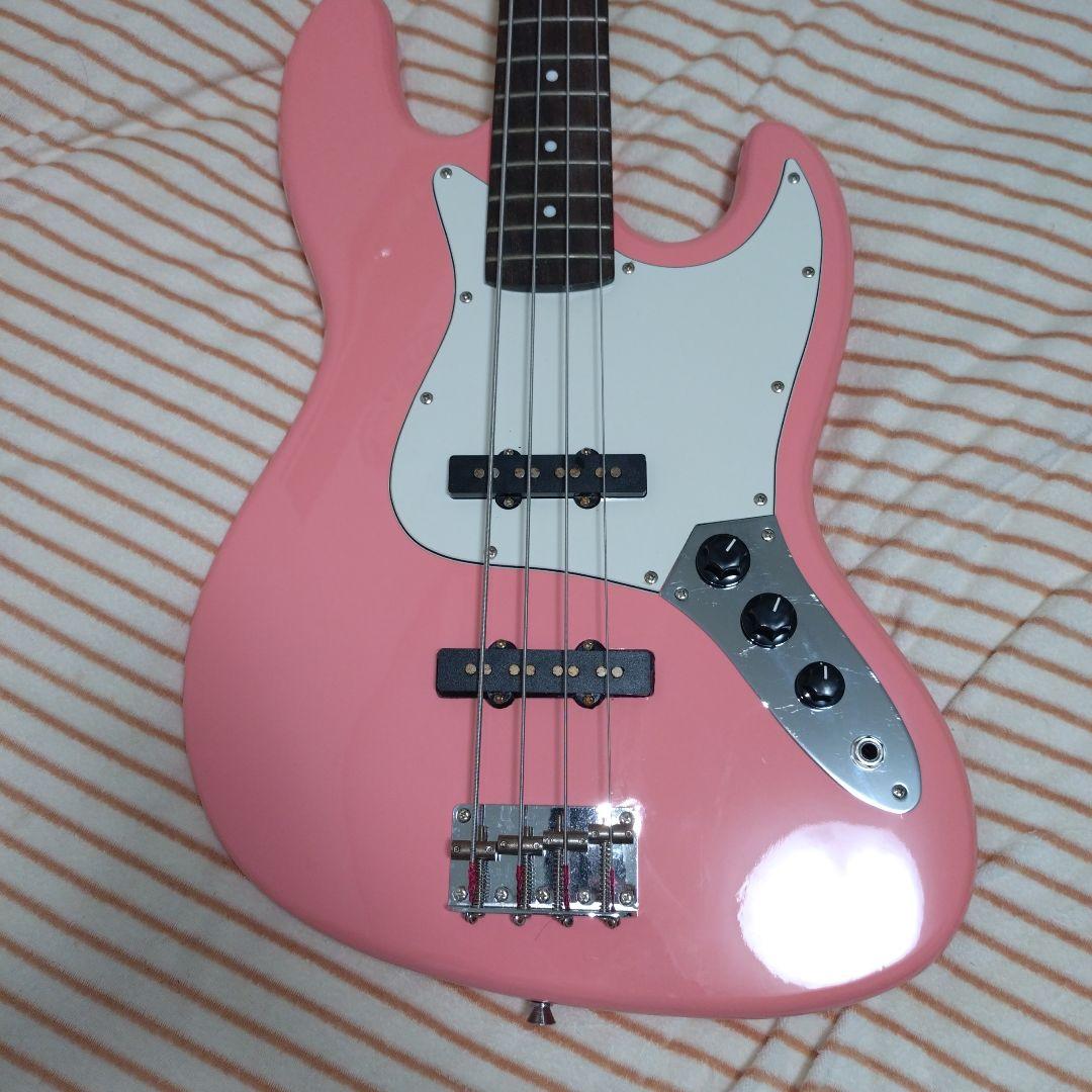 mavis JazzBassタイプ　ピンクカラー
