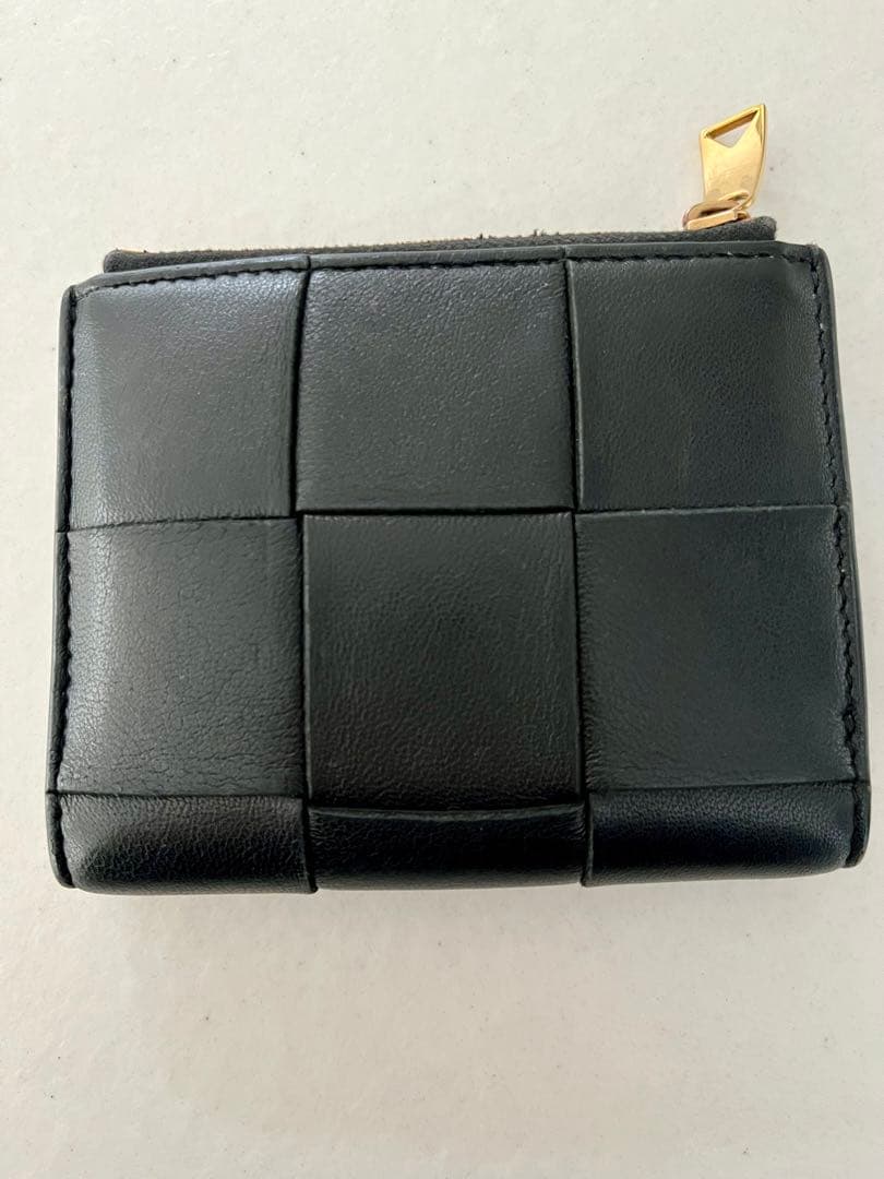 Bottega Veneta ブラックレザー二つ折り財布