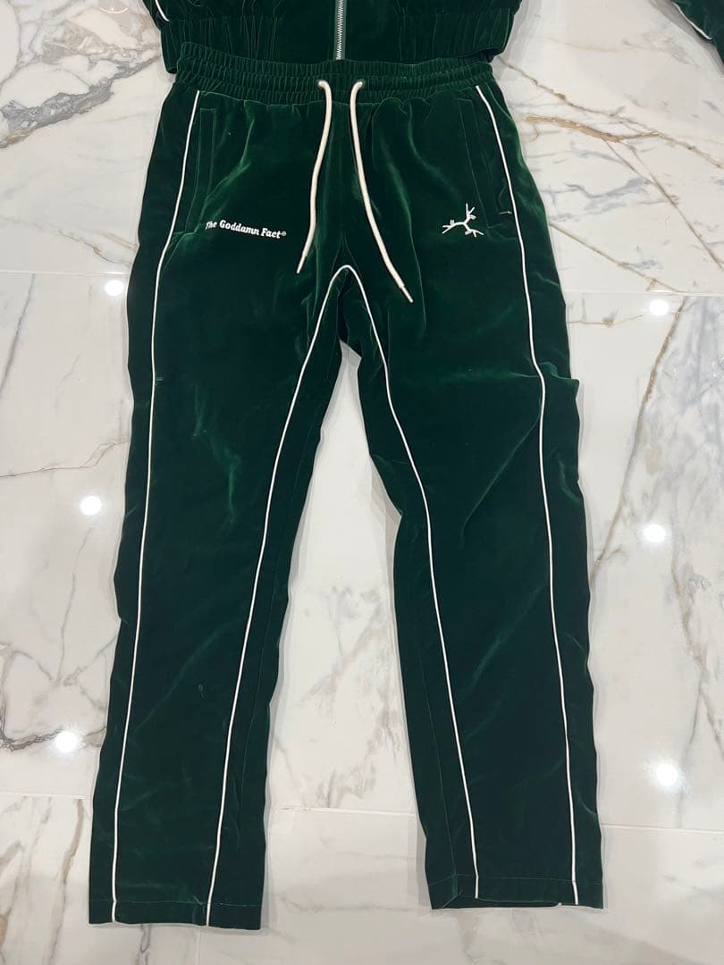 ベロア　セットアップ