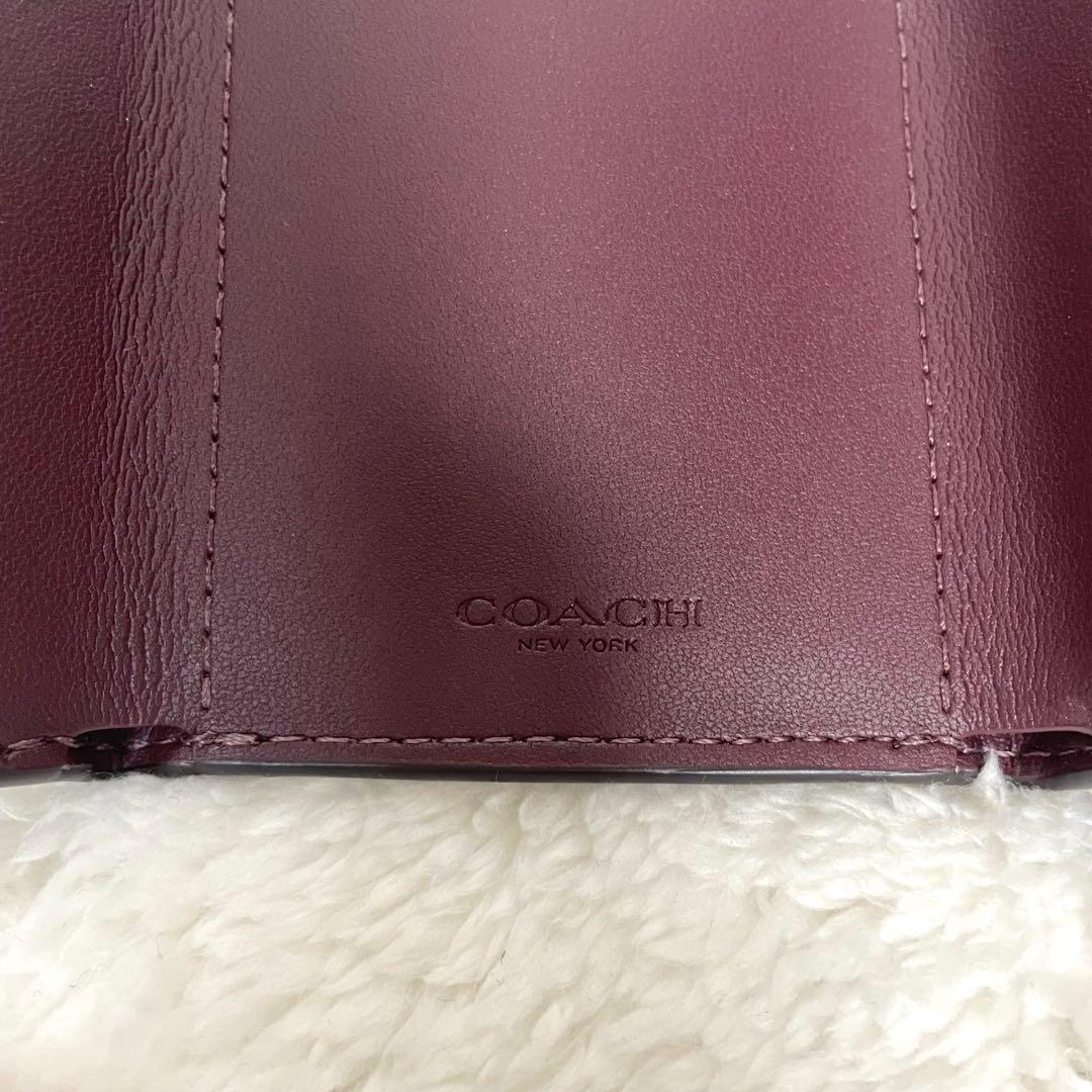 美品coach コーチ ミニトライフォールド 三つ折り 財布 レザー ボルドー