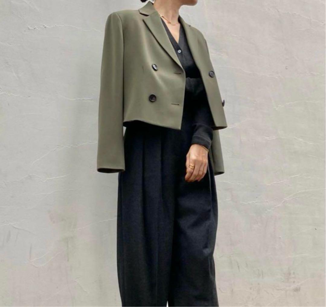 【極美品】セオリー クロップドダブルジャケット ショート XL 23AW カーキ