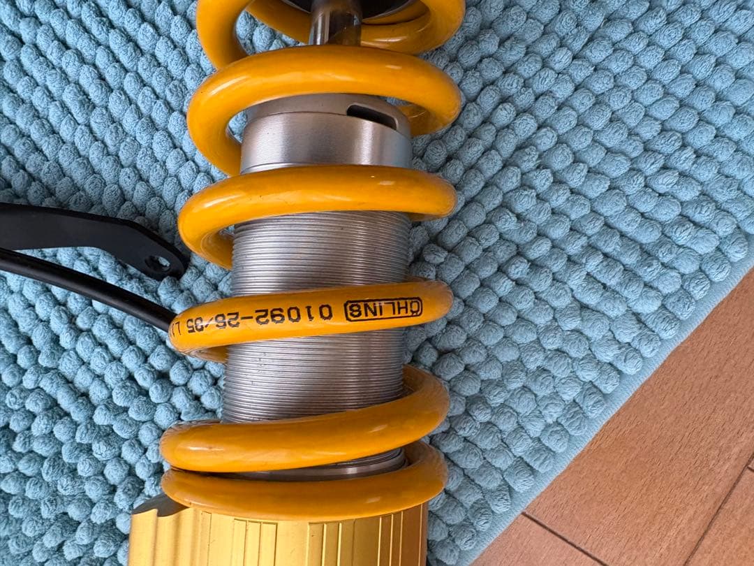 OHLINS サスペンションKA010
