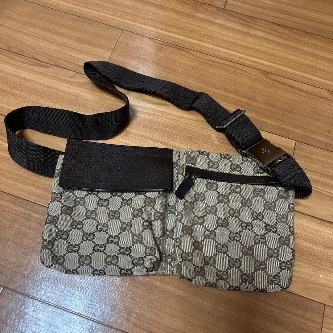 GUCCI ボディーバック