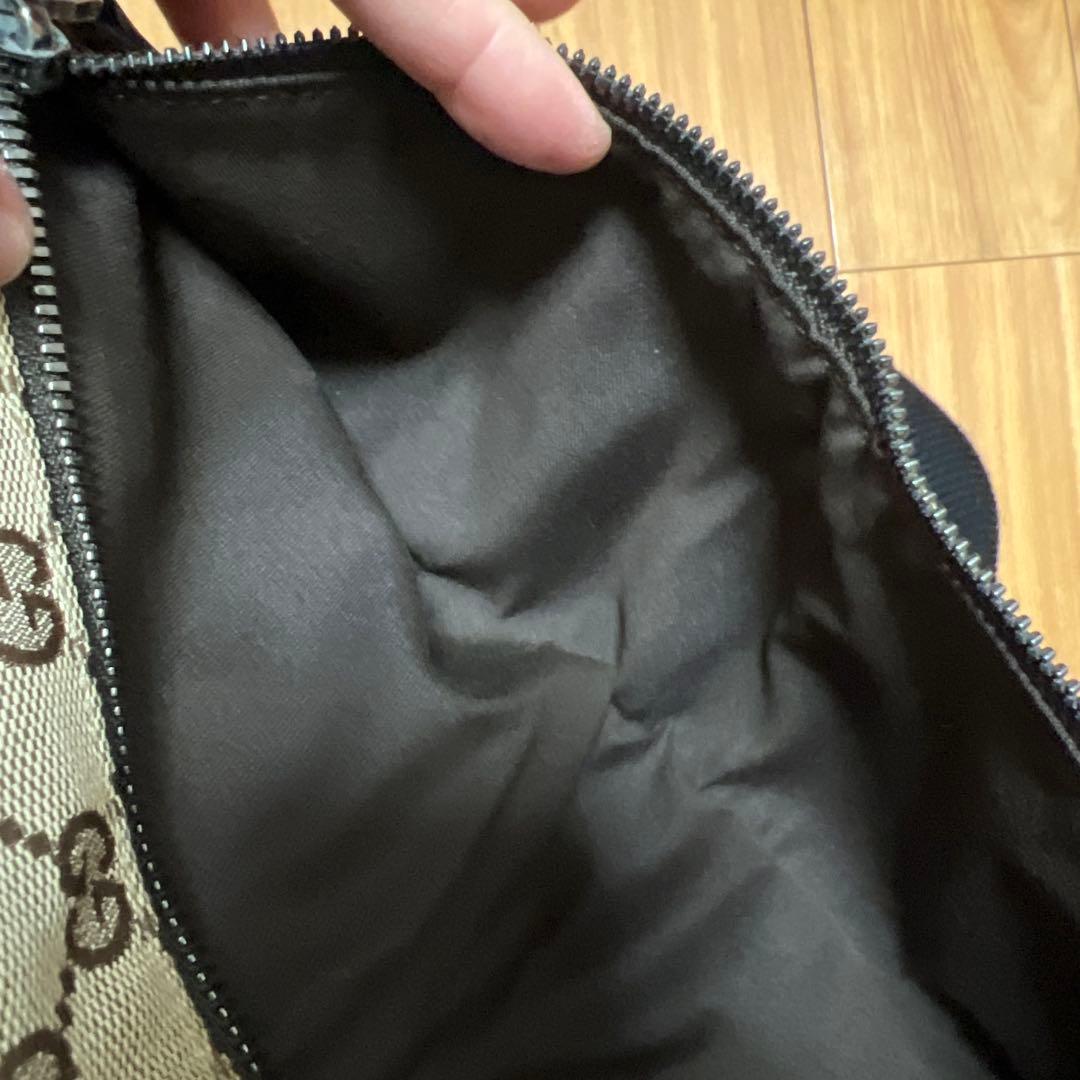 GUCCI ボディーバック