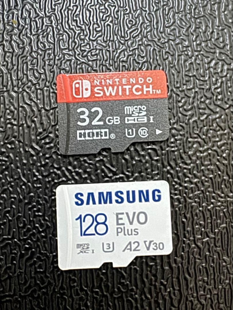 Nintendo Switch マリオレッド×ブルーセット　キャリングケース付