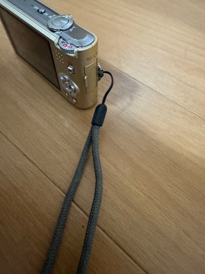 Panasonic パナソニック　コンパクトデジタルカメラ　DMC-FX66