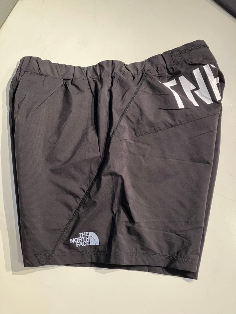ノースフェイス、スワローテイルテイルポケットショーツ、Lサイズ、TNFRUN、