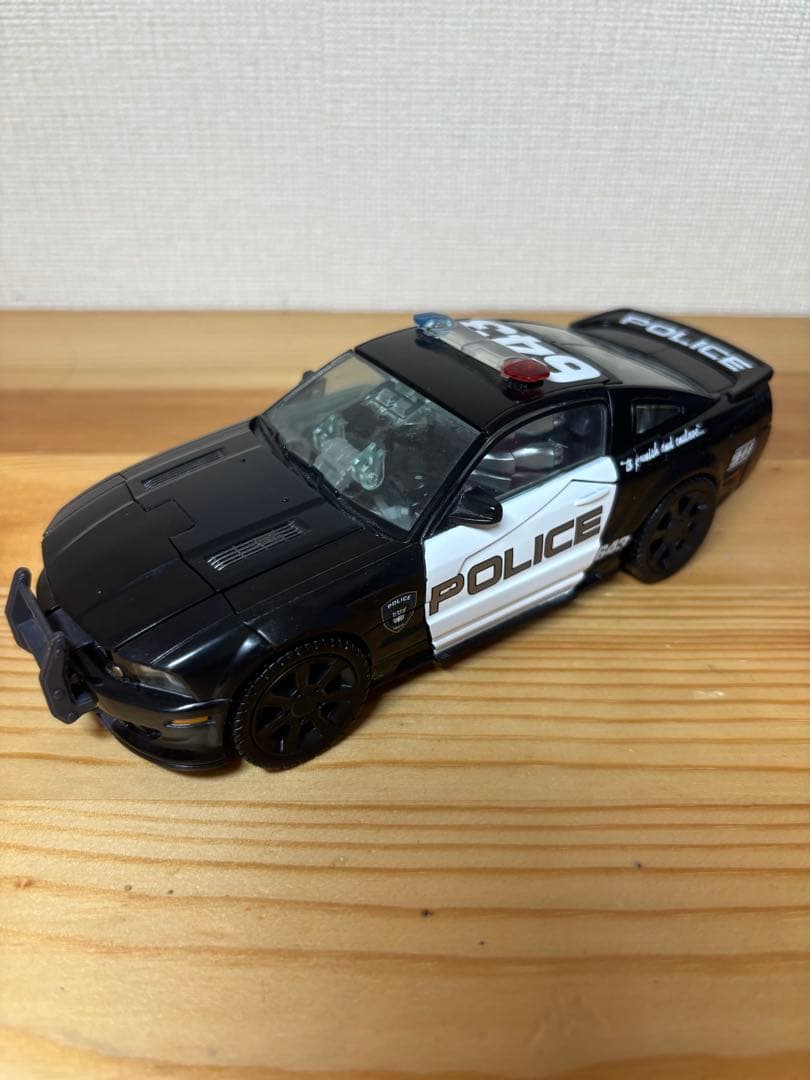 た*き様 トランスフォーマー　マスターピース　バリケード