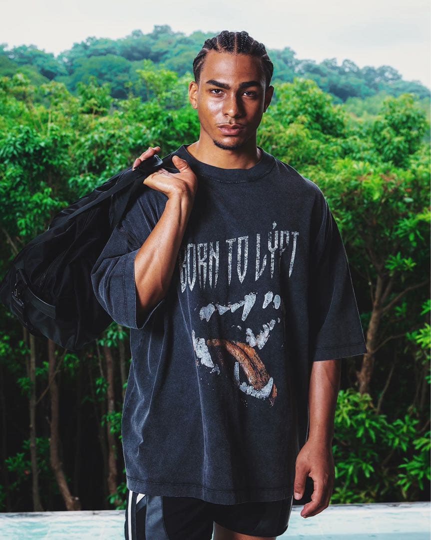 【新品】LYFT FANG GRAPHIC Tシャツ　ブラック Lサイズ