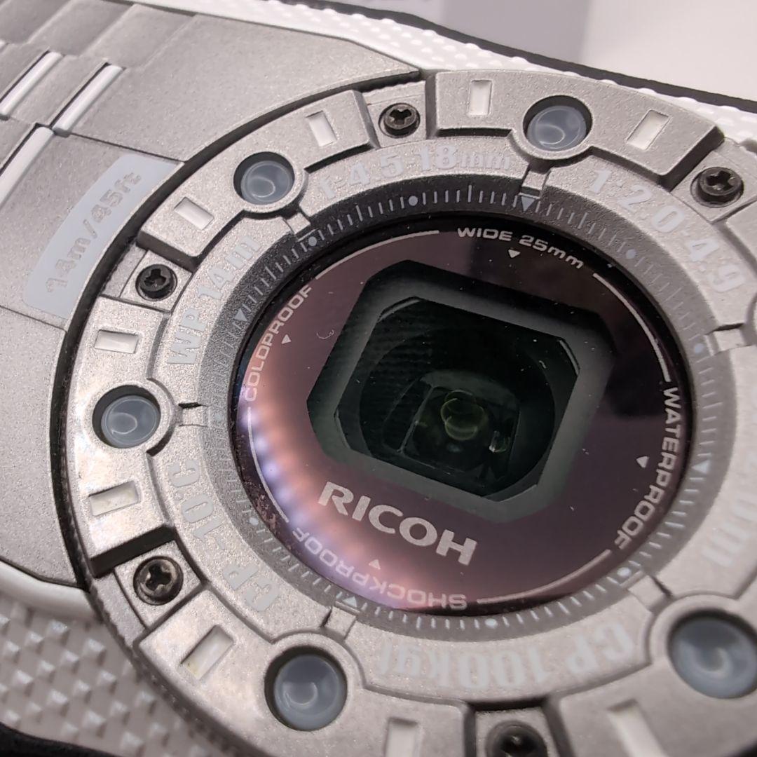 美品　RICOH WG-4 シルバー デジタルカメラ