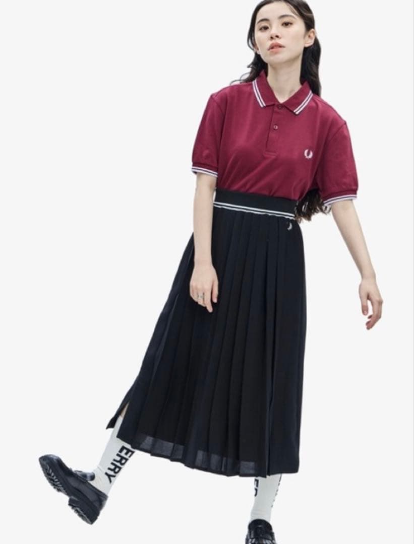 【美品】FRED PERRY 半袖ポロシャツ　レッド / S