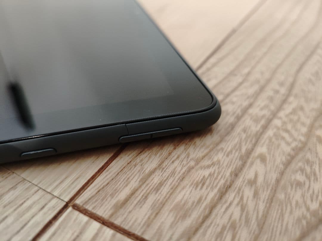 Fire HD 10 Plus (第11世代) キーボード付き