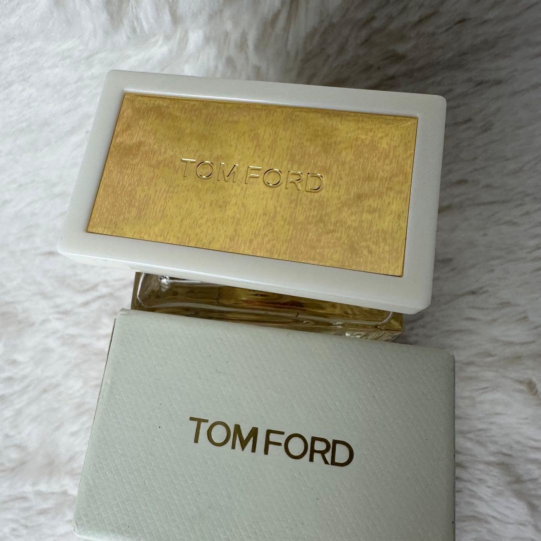 TOM FORD ホワイト スエード 香水 オードパルファム 100ml
