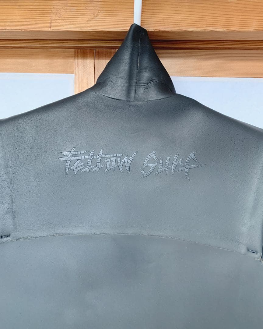FELLOW 5ミリ　セミドライブウエットスーツ　サイズ　XLB