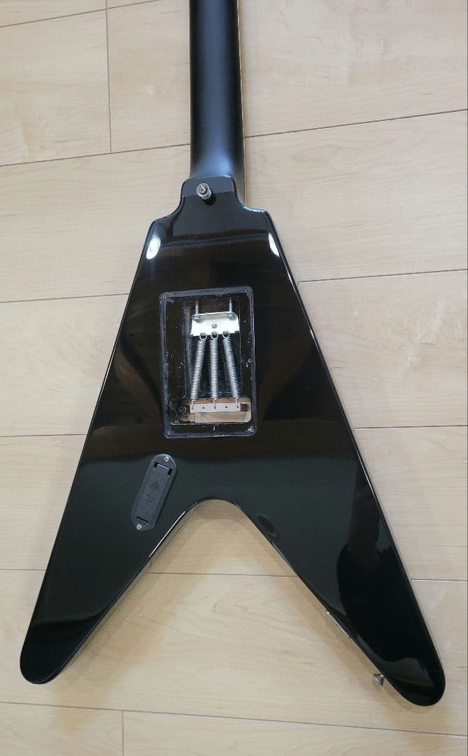 ギター Epiphone Richie Faulkner Flying-V Custom