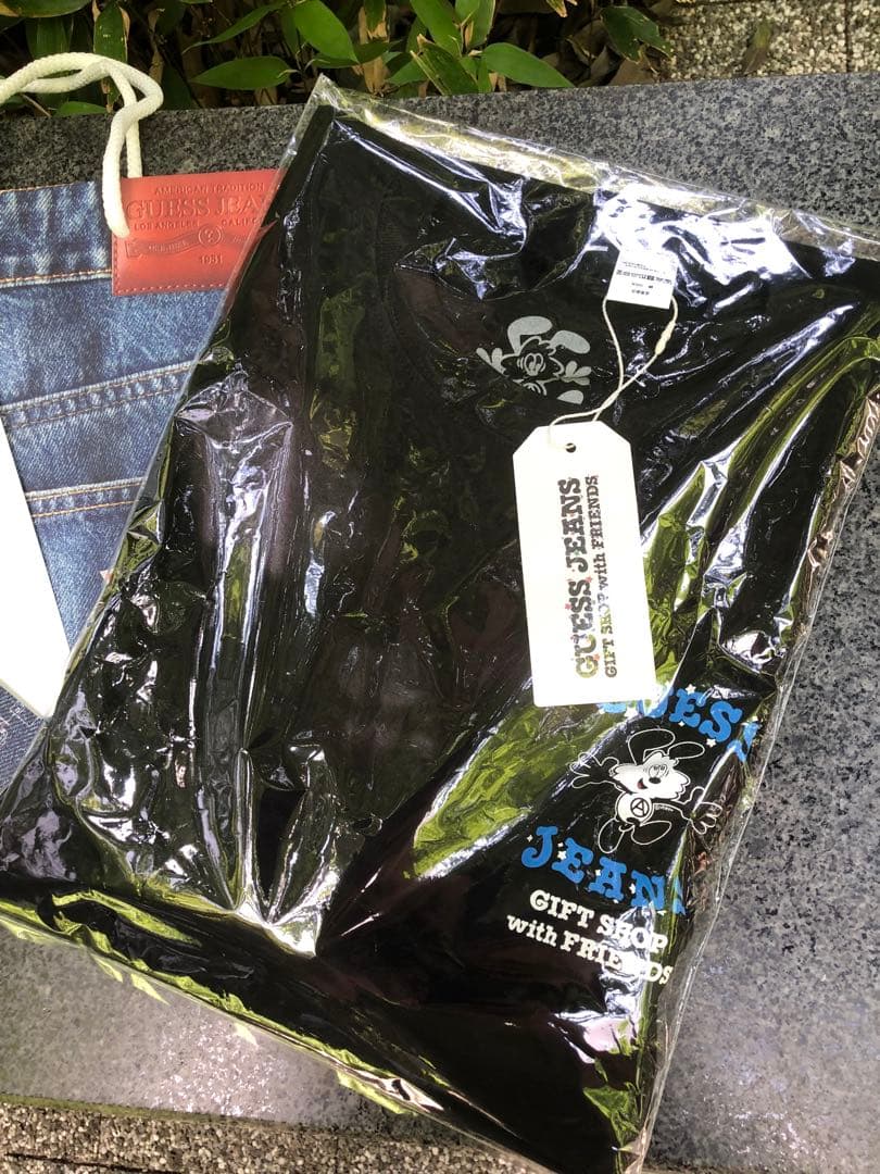 verdy guess jeans原宿 オープン記念Tシャツ