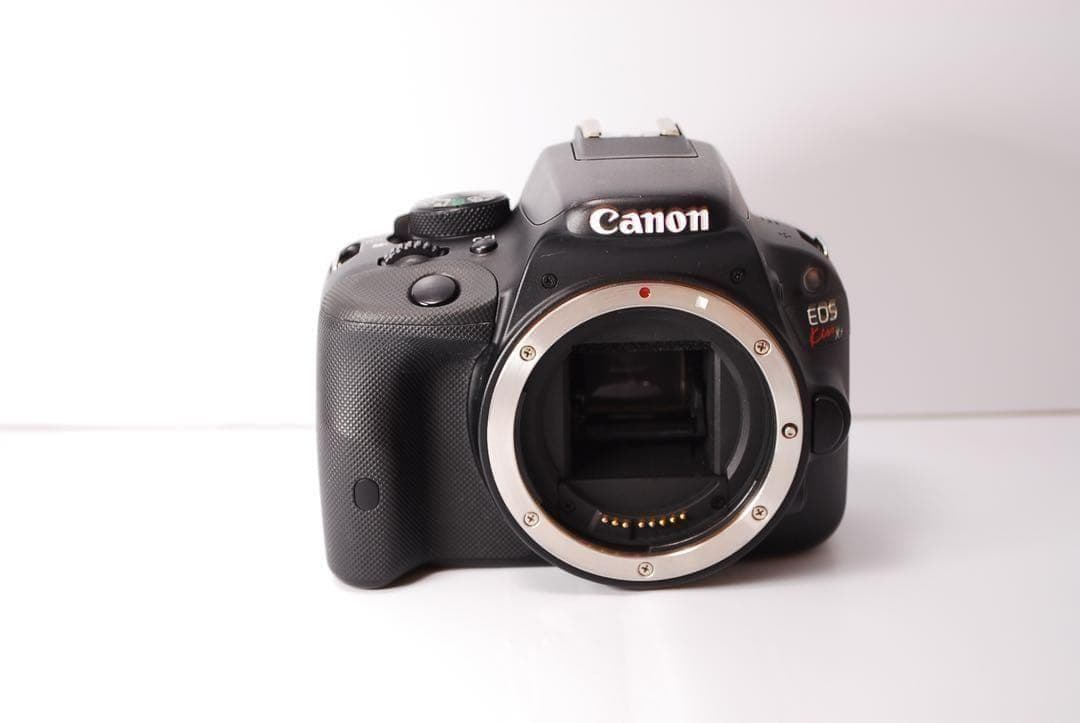 届いたらすぐに使える☘️ Canon Kiss X7 初心者おすすめ　軽量　カメラ