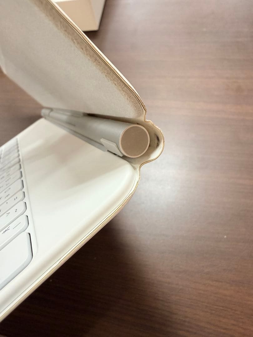美品 Apple 11インチ MagicKeyboard A2261