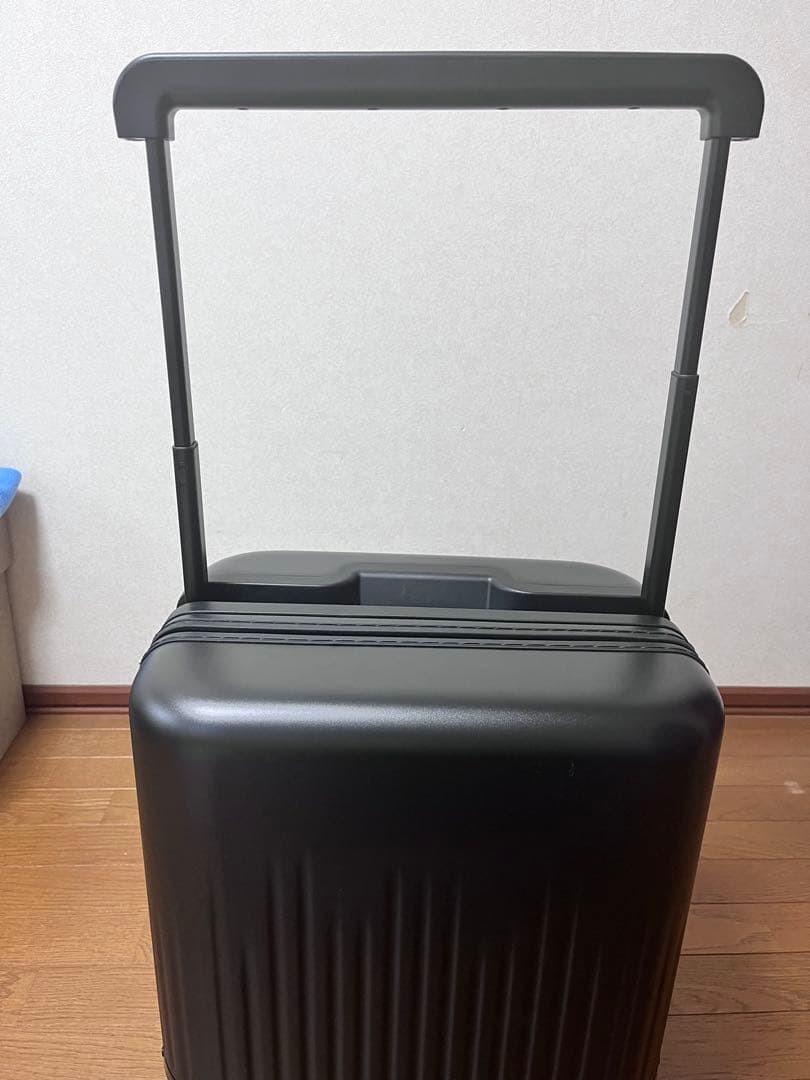 VELO 3-in-1 拡張可能なキャリーケース 機内持込〜72L TSAロック
