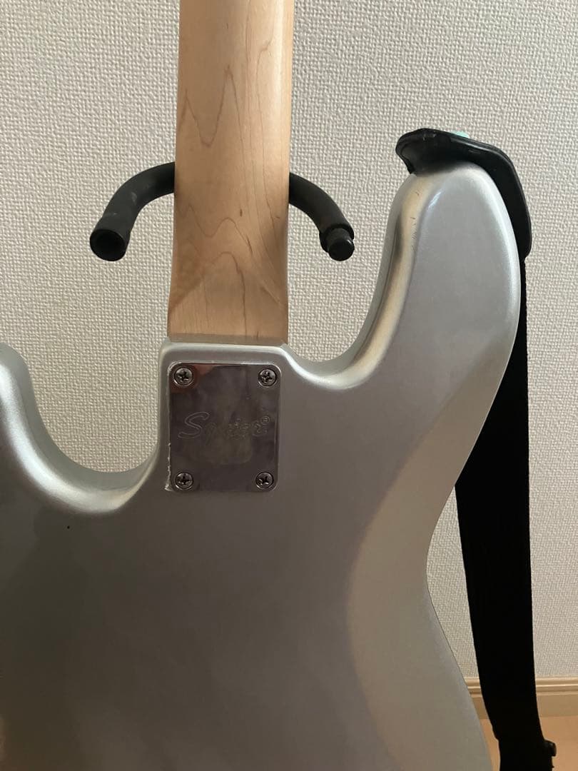ベース Squier Affinity JAZZ BASS
