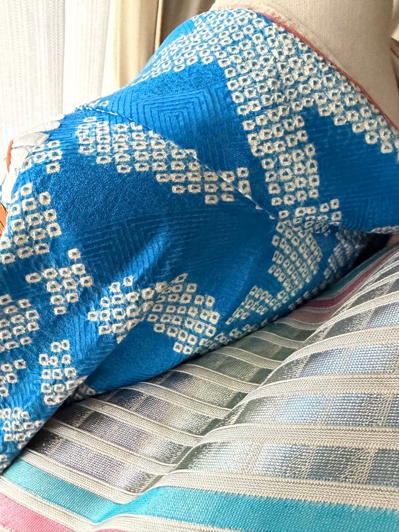 みのっち 振袖4点セット ブルー系総絞り 金駒刺繍