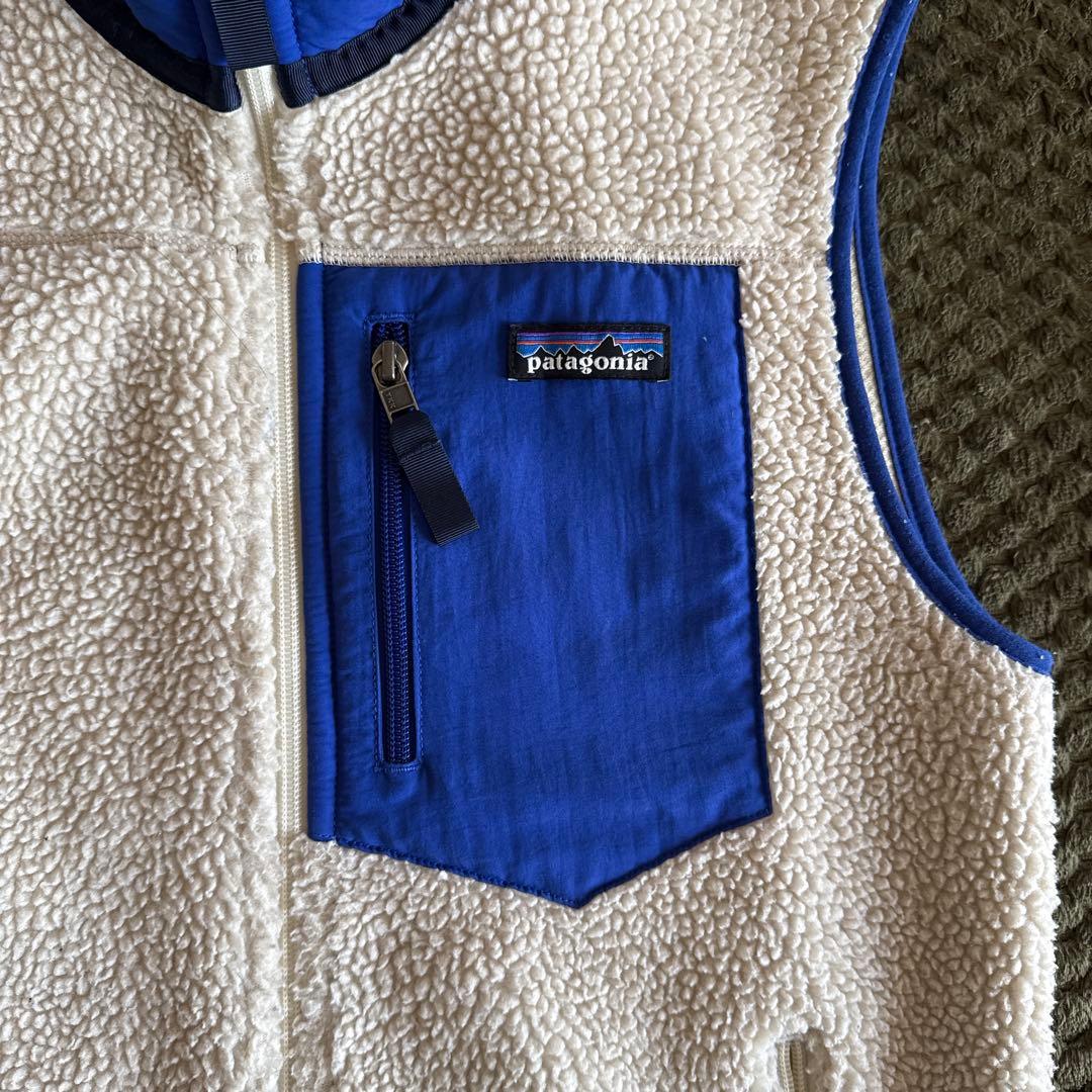 patagonia フリースベスト ホワイト/ブルー