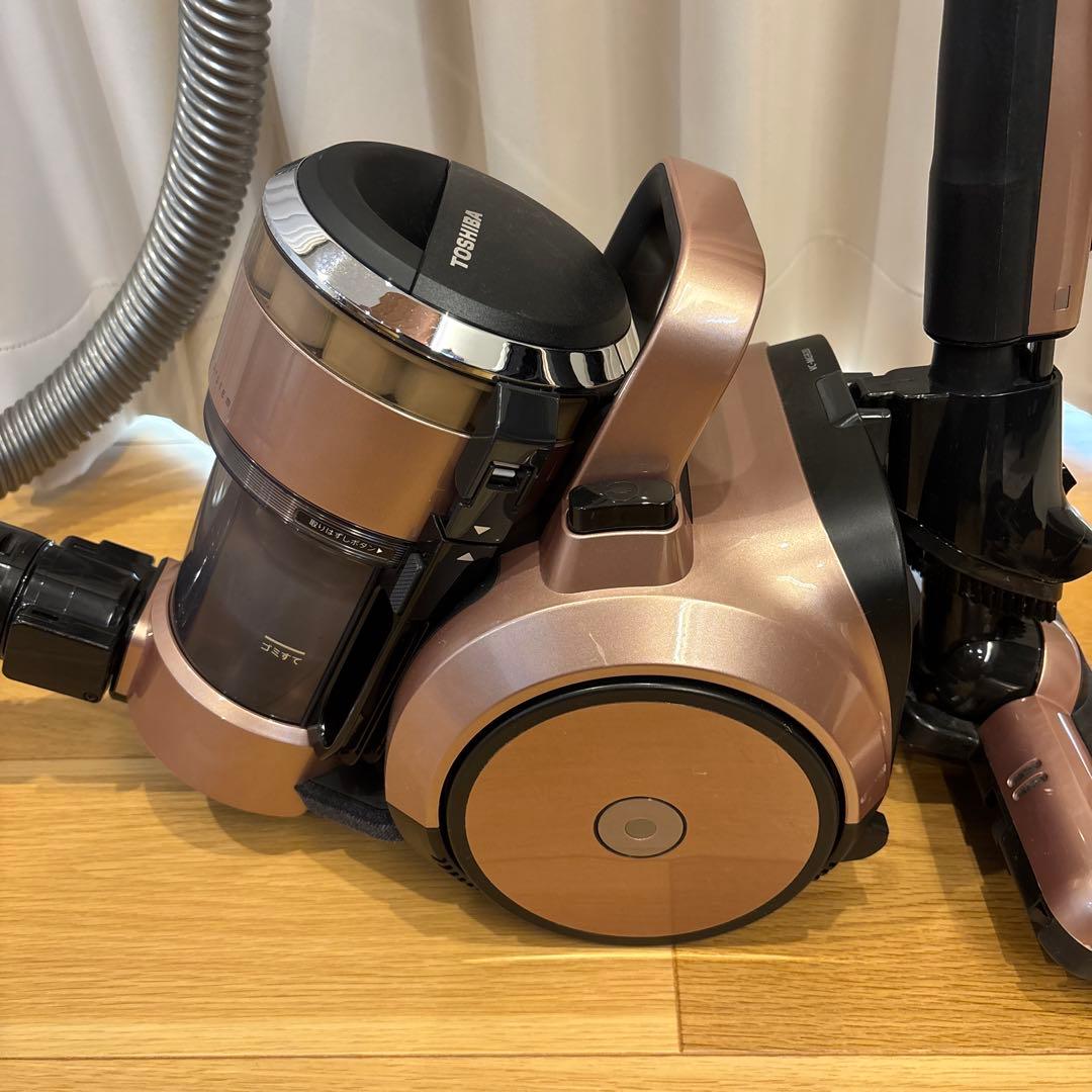 TOSHIBA サイクロン式キャニスター掃除機