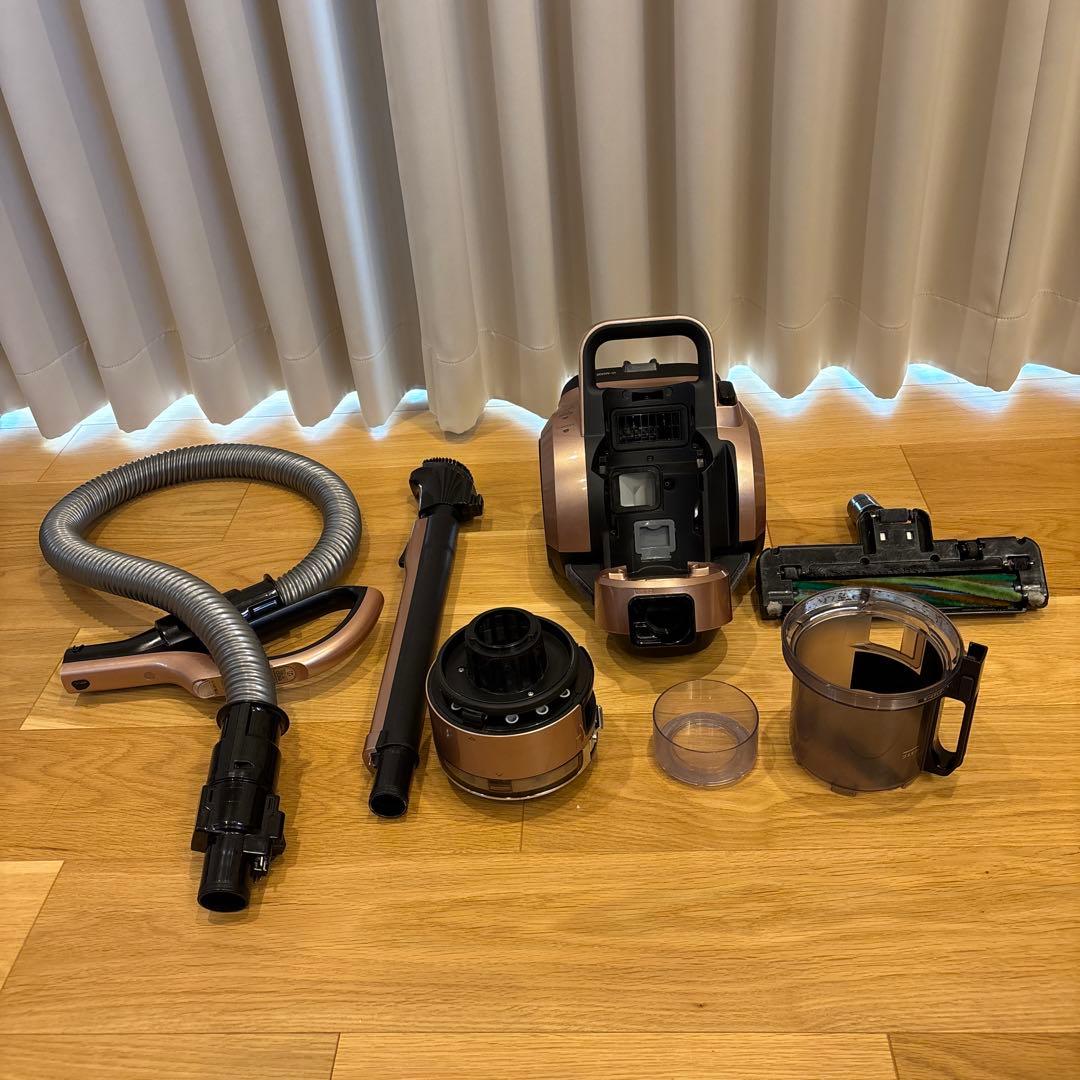 TOSHIBA サイクロン式キャニスター掃除機