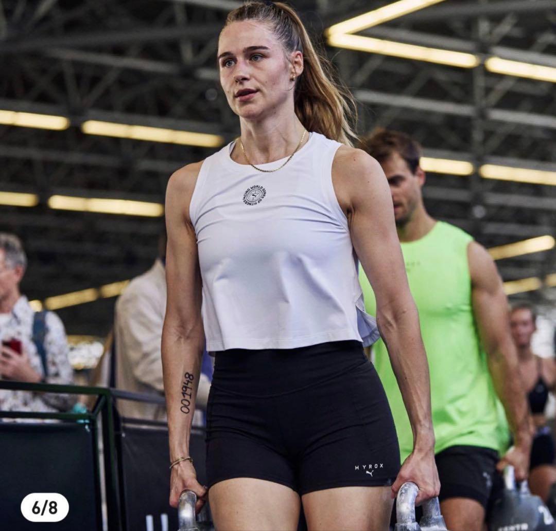 値下げしましたPUMA HYROX Mサイズ　ウィメンズ　クラウドスパンショーツ
