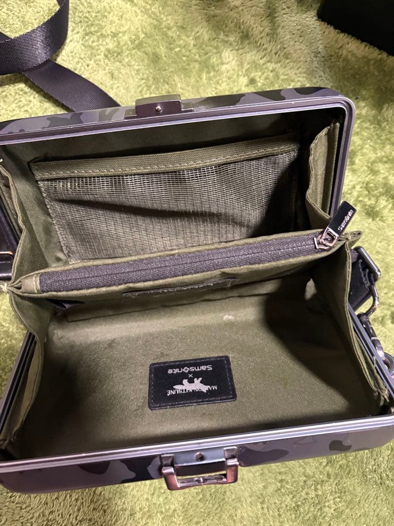 メゾンキツネ Maison Kitsuné Samsoniteクロスボディバッグ