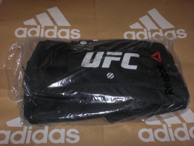 ☆匿名発送☆リーボック UFC グリップ バッグ ダッフルバッグ