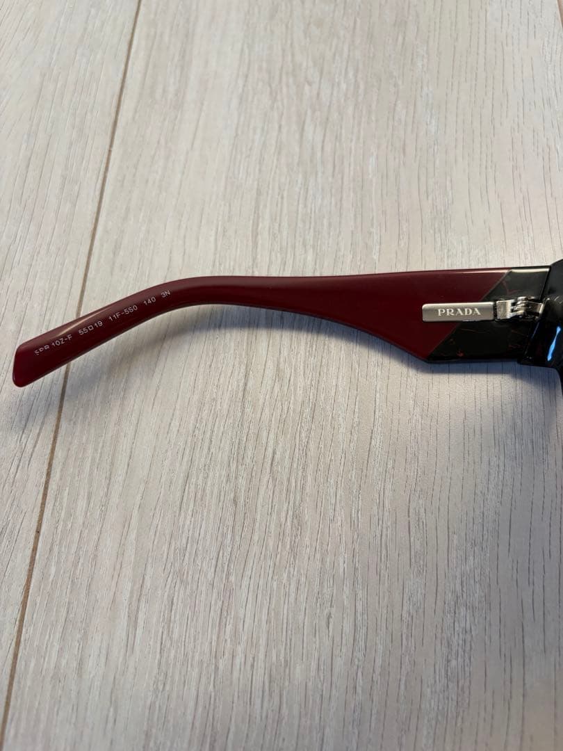 PRADA サングラス レッド PR 10ZSF