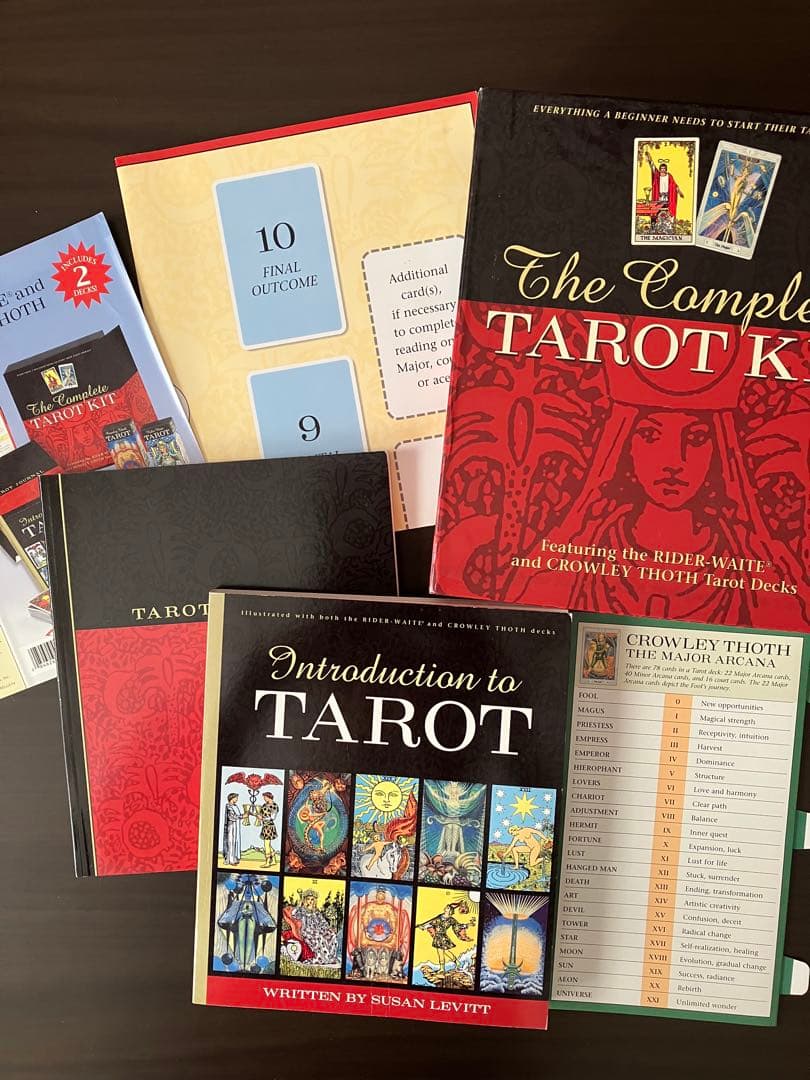 タロット　The Camplete TAROT KIT