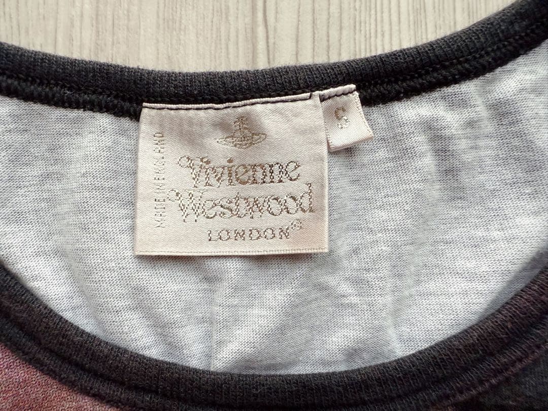 【希少】Vivienne Westwoodヴィヴィアン Tシャツ サラ 額縁 S