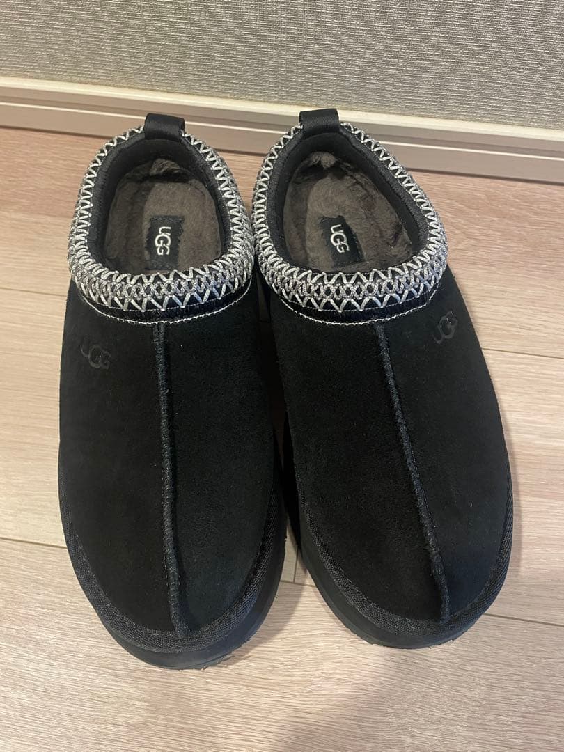 UGG タズ サボ　ブラック　24cm
