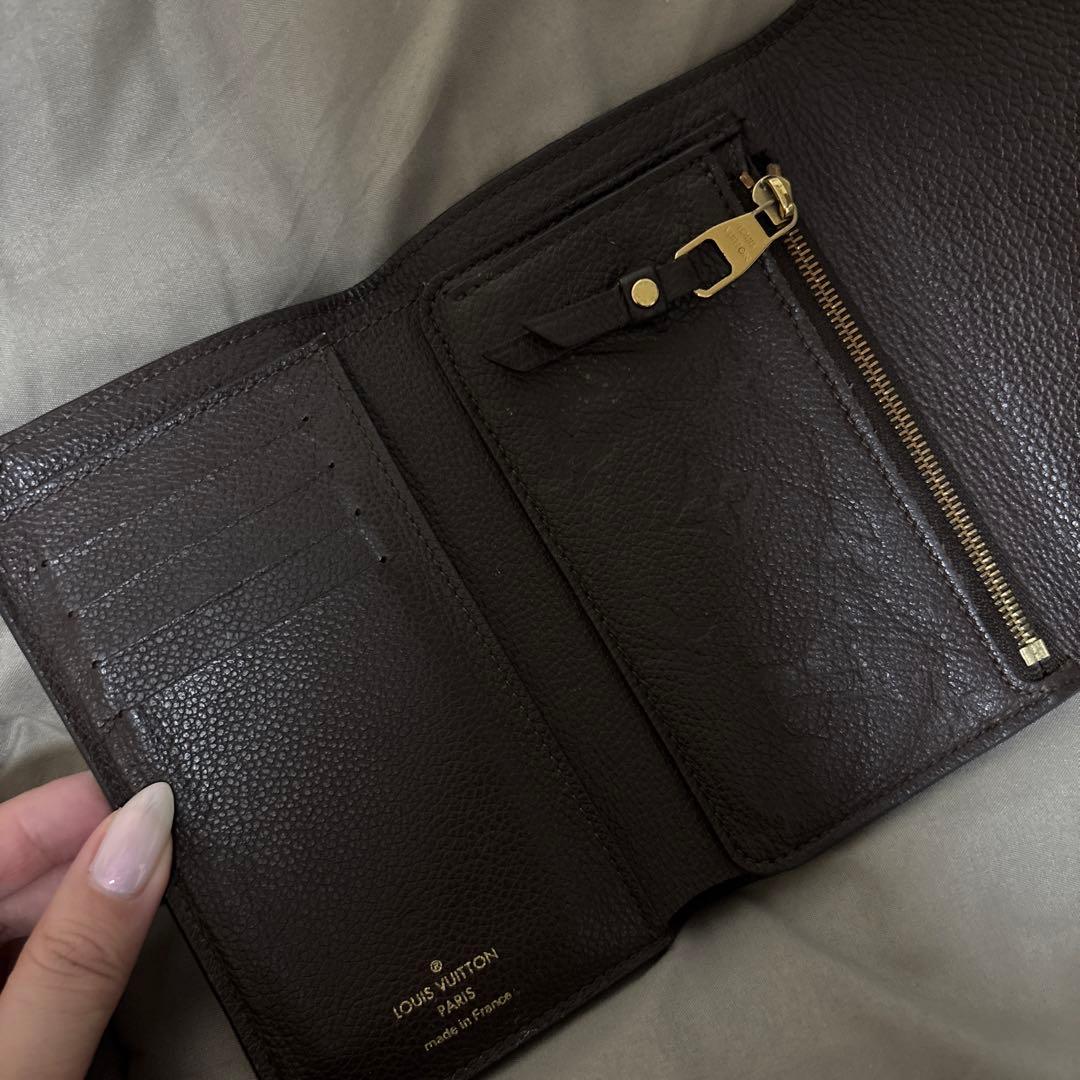 Louis Vuitton ダークブラウン 二つ折り財布