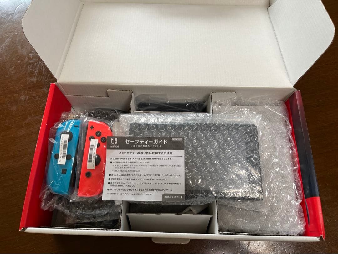 Nintendo Switch 本体(バッテリー持続長いタイプ)